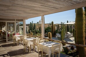 Free daily buffet breakfast  - Relais Garden Cactus B&B (Favara)