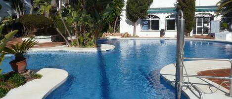 Apartment, 1 Bedroom, Terrace | Outdoor pool