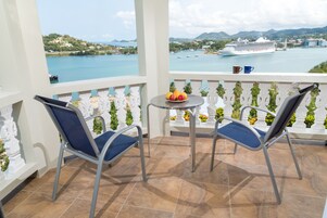 Majestic Apartment, 1 Bedroom, Balcony, Bay View  | In-room safe, iron/ironing board, free cribs/infant beds, free WiFi