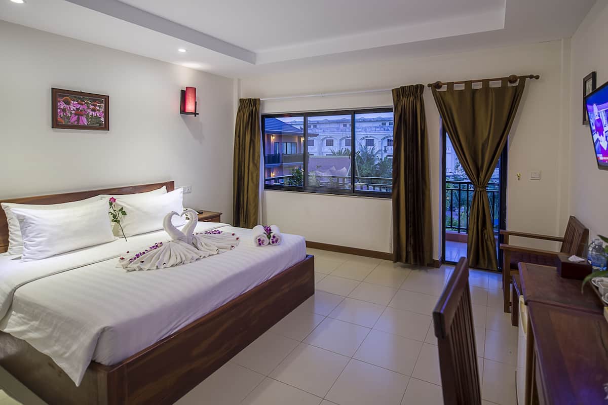 Minibar, két bảo mật tại phòng, trang trí khác biệt