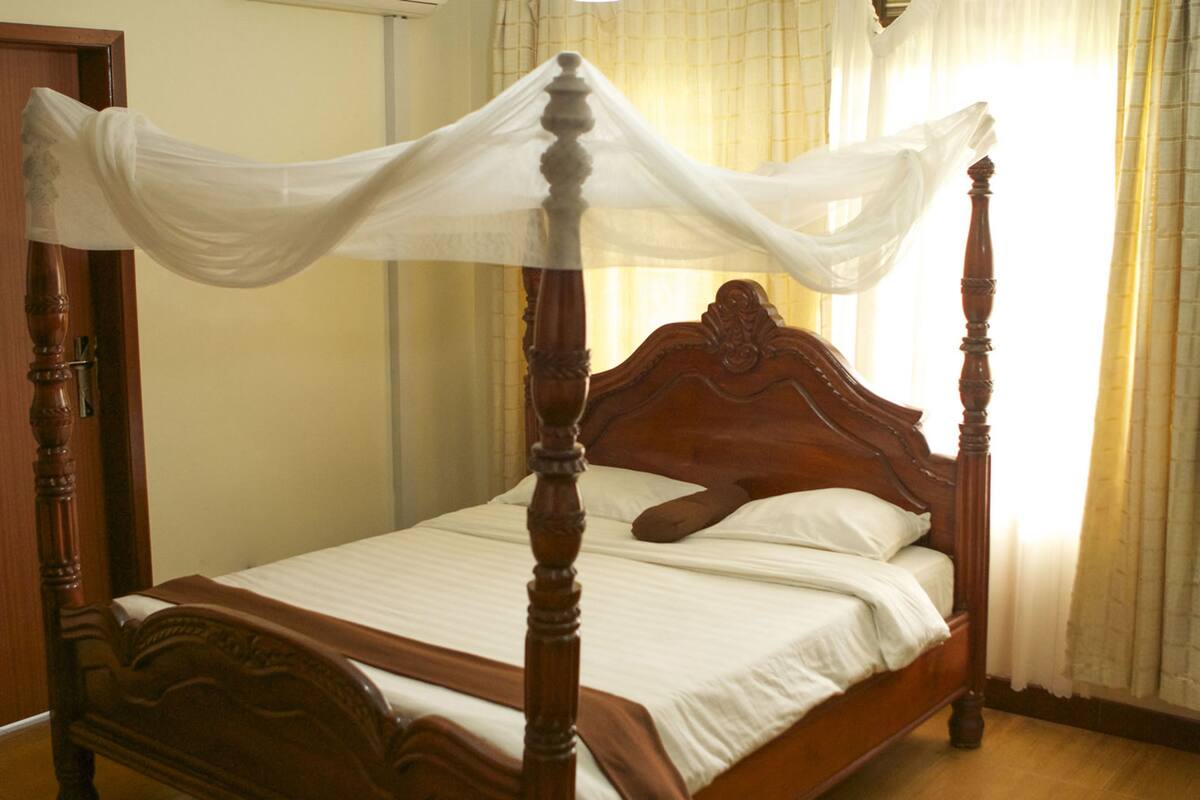 Blackout drapes, rollaway beds (surcharge), WiFi (free), bed sheets