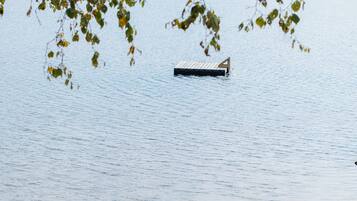 Private beach nearby, waterskiing, kayaking, rowing