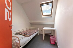Free WiFi, bed sheets - Brussels Hello Hostel (Brussels)
