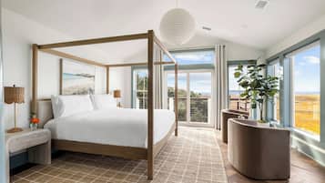 Habitación Deluxe, 1 cama King size, vista al río, en el área del jardín | Caja de seguridad en la habitación y decoración personalizada