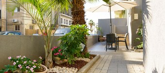 Crown Sea Apartments