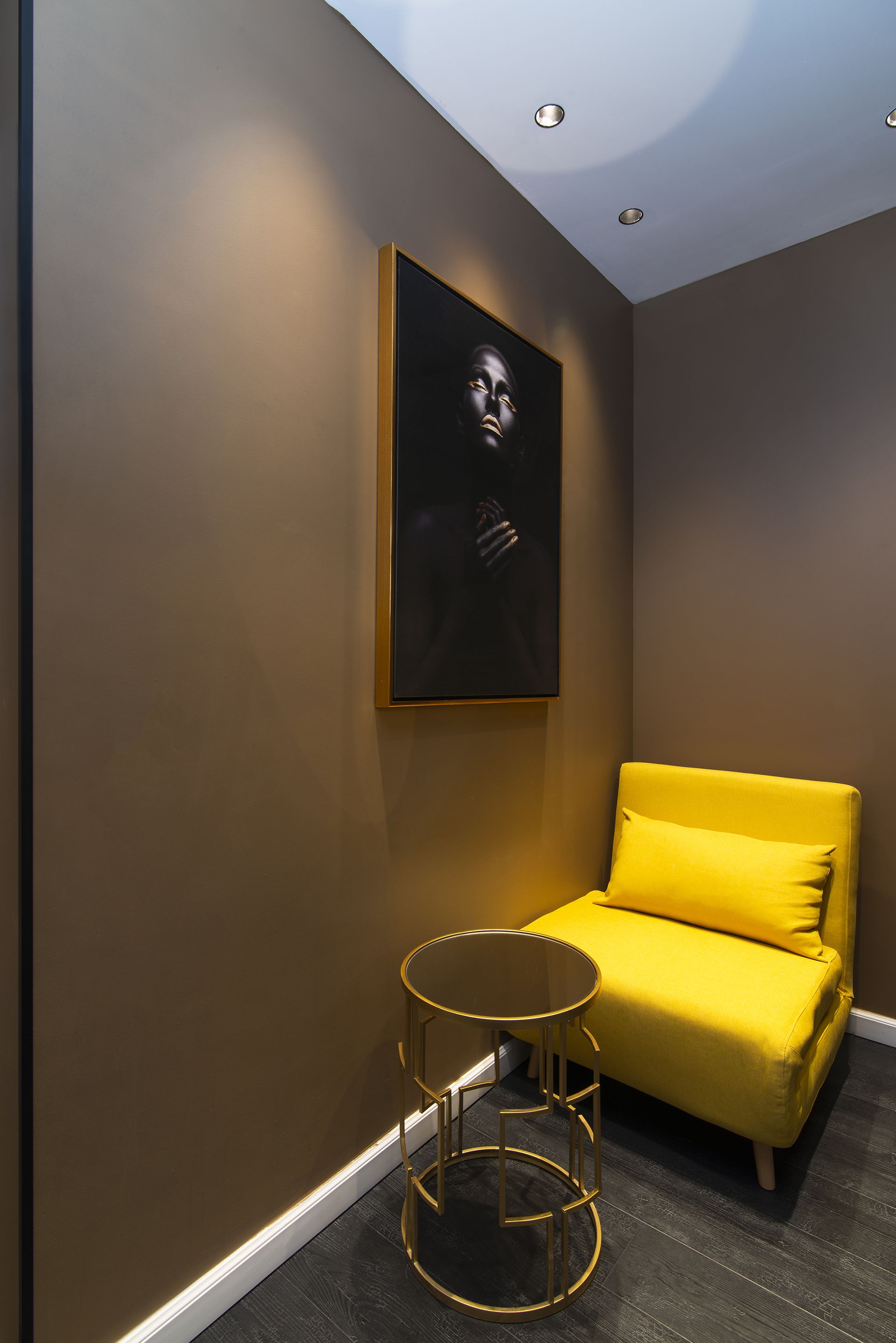 Studio Superior 3 Adults With Balcony  | Living area | LED TV