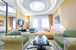 Comfort Studio | Minibar, in-room safe, desk, blackout drapes - Lazar Lux Apartments (Belgrade)