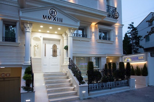 Lazar Lux Apartments