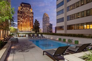 야외 수영장, 일광욕 의자