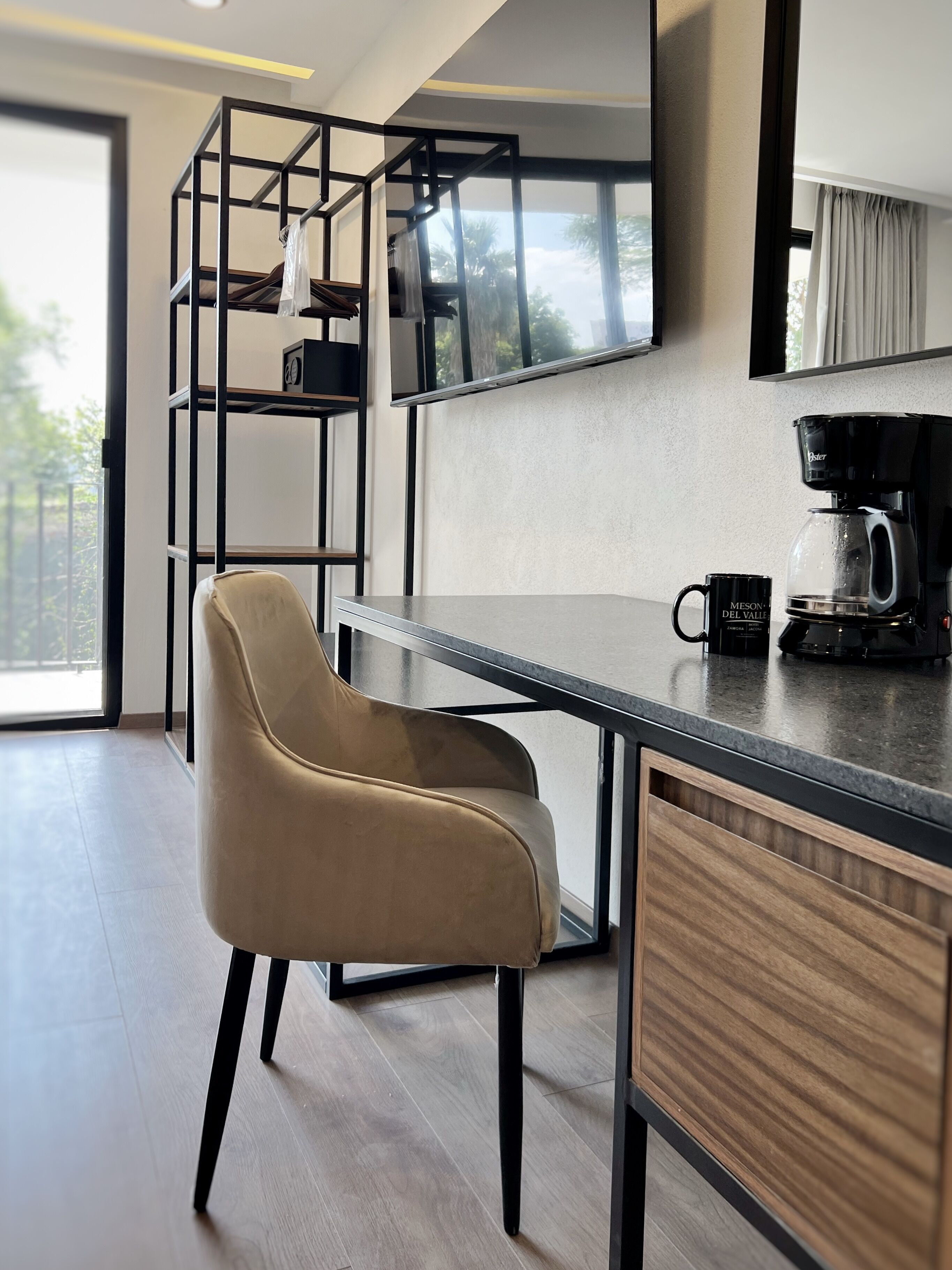 deluxe room | coffee and/or coffee maker