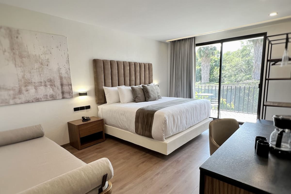 deluxe room | desk, laptop workspace, blackout curtains, free wifi