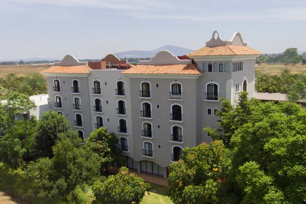 Fachada de la propiedad