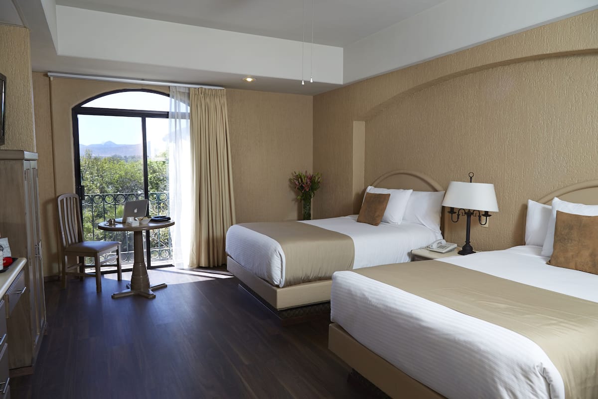 Superior Double Room | Desk, laptop workspace, blackout curtains, free WiFi