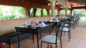 Esmorzar diari d'estil bufet gratuït