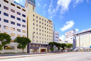 Exterior - Hotel Yuquesta Asahibashi (Naha)