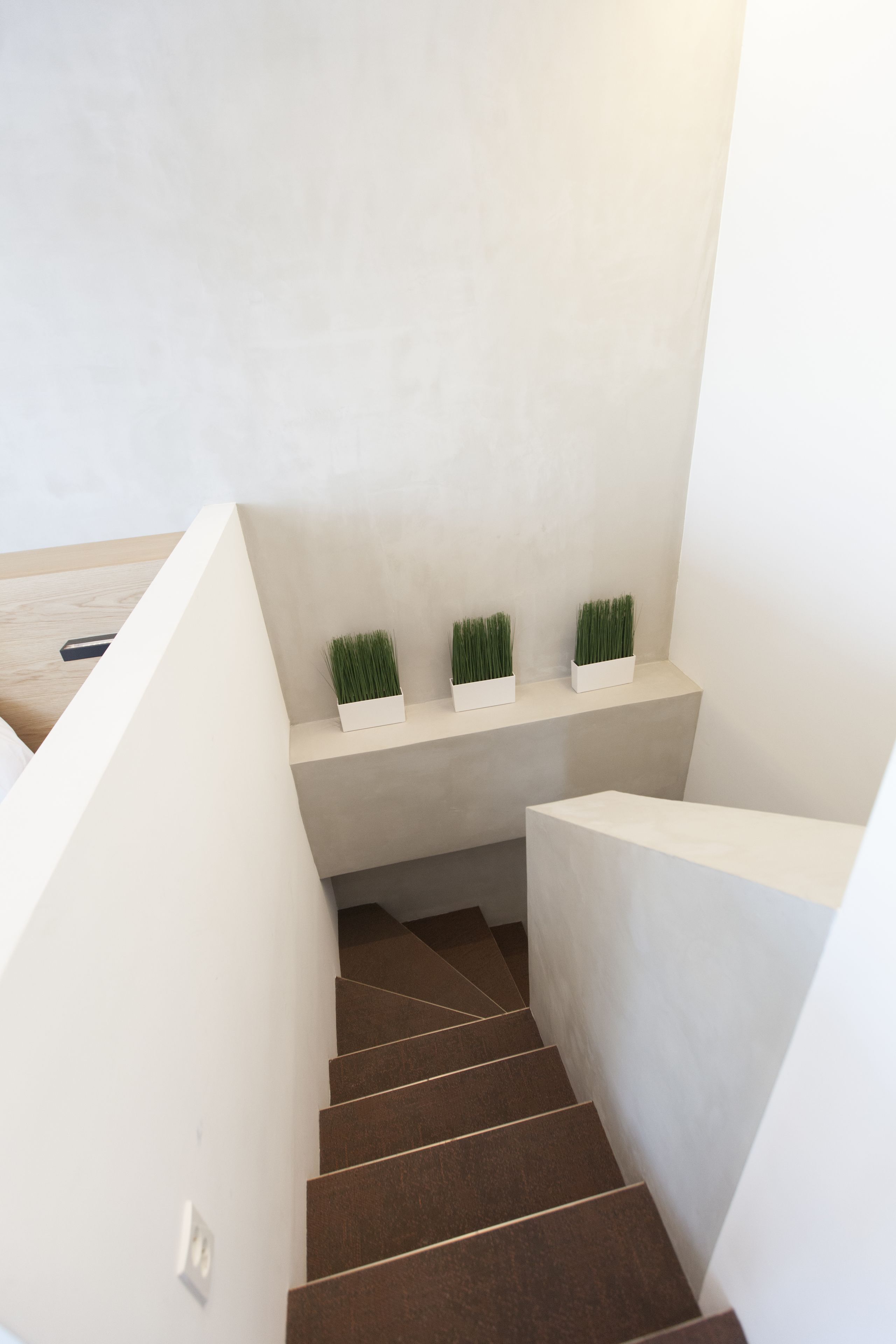 duplex room (no parking, free light breakfast) | 1 bedroom, premium bedding, in-room safe, iron/ironing board