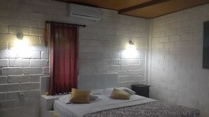 Down duvets, free WiFi - Belong Bunter Homestay (Pecatu)