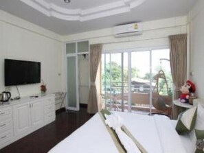 Habitació doble estàndard | Minibar, caixa forta a l'habitació, llits addicionals i wifi gratuïta 