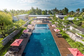 Outdoor pool - Lipda Resort (Prachuap Khiri Khan)