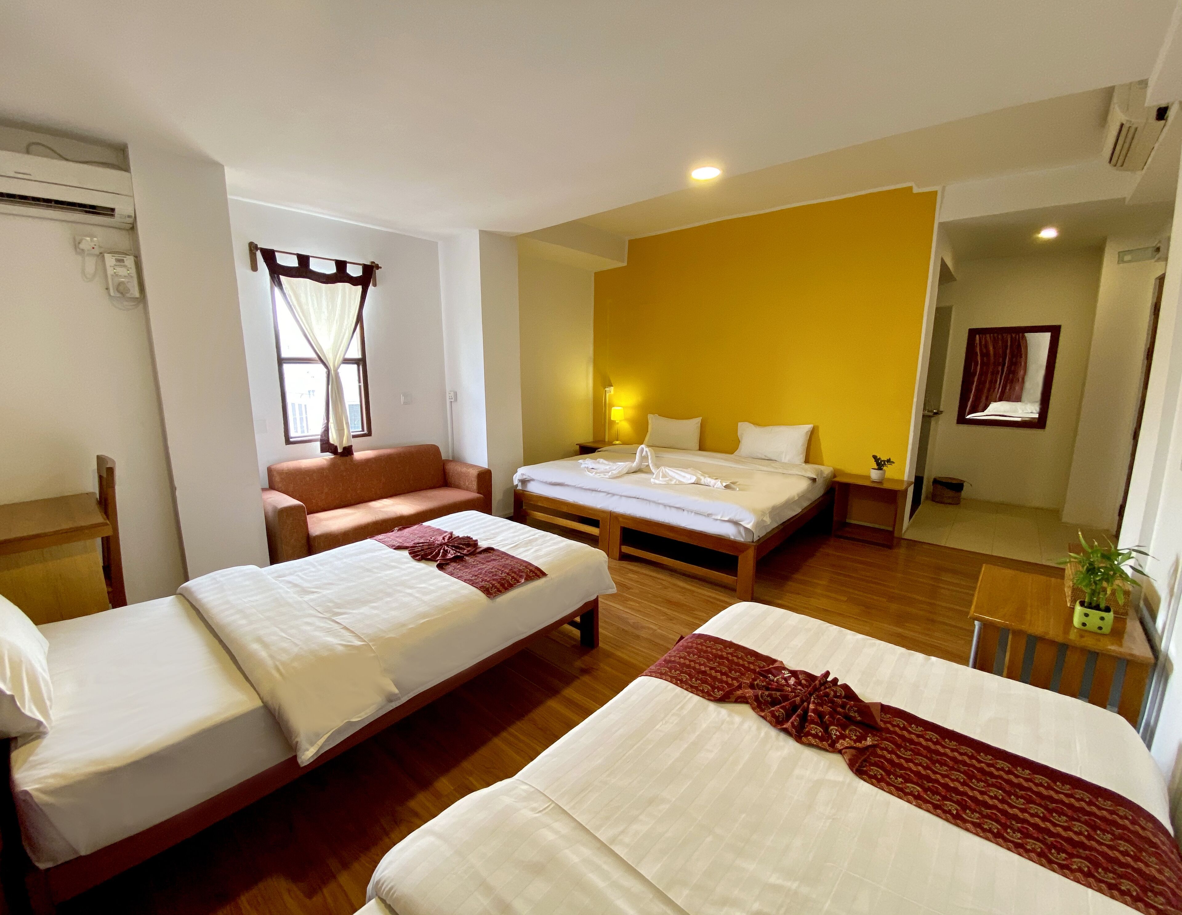 family room | 1 bedroom, in-room safe, blackout curtains, free wifi