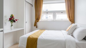 Deluxe Double Room | Desk, soundproofing, WiFi (free) - D Seven Suites (Seoul)