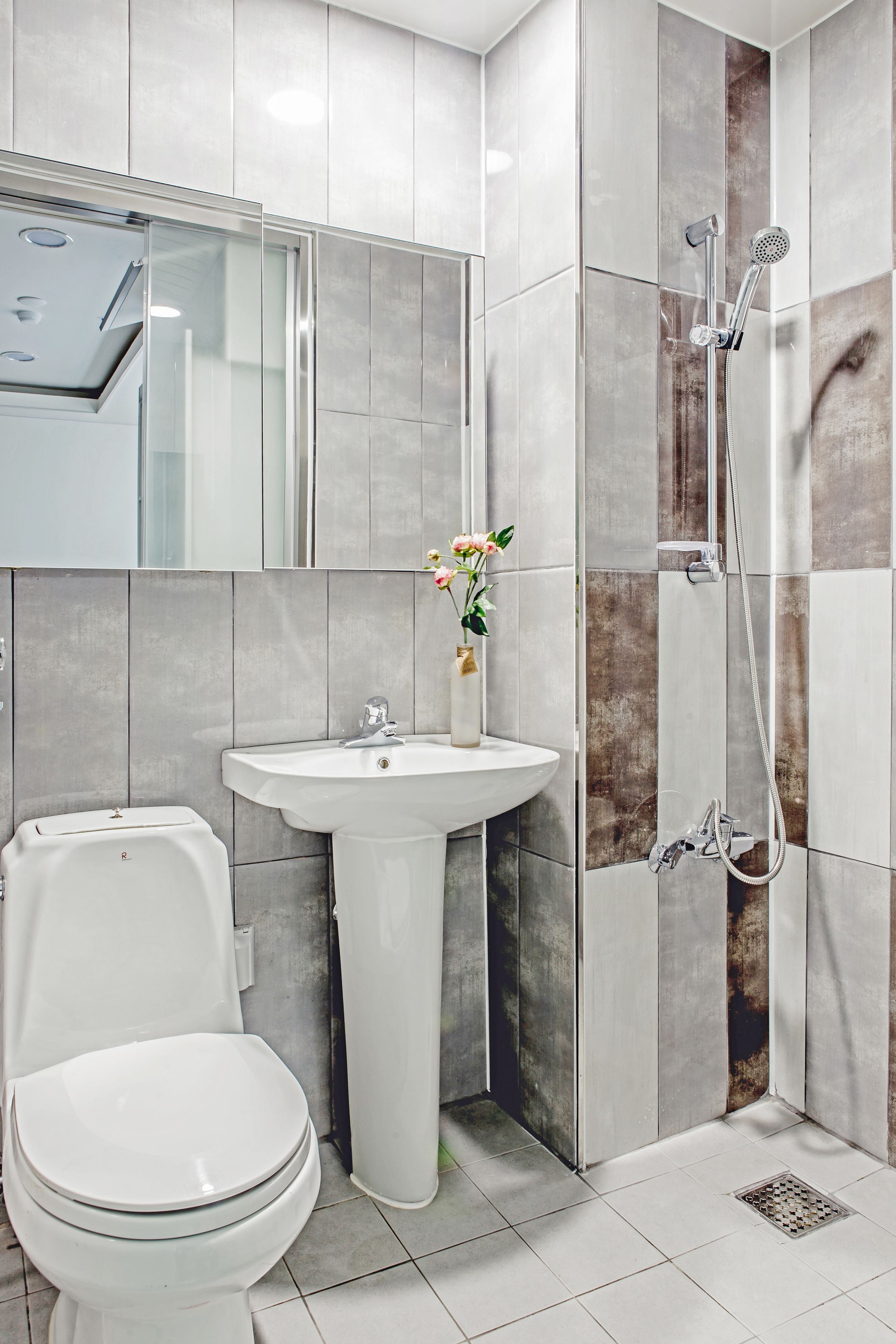 Shower, free toiletries, hair dryer, slippers