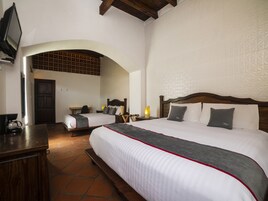 Superior Room (Two beds) | In-room safe, desk, soundproofing, iron/ironing board