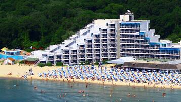 Private beach, sun loungers, beach umbrellas