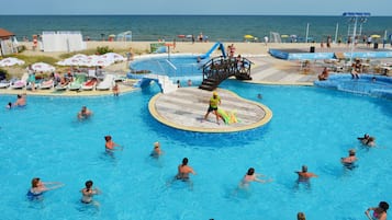 Piscine couverte, piscine extérieure