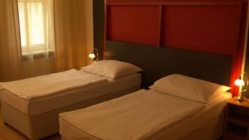 Standard Double Room | Minibar, in-room safe, soundproofing, cribs (surcharge)