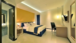 Desk, rollaway beds, WiFi (free) - d Best Hotel Bandung (Bandung)