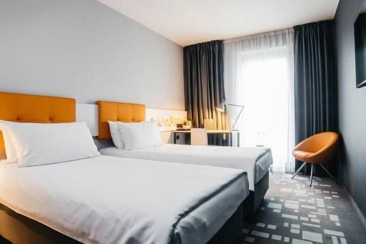 In-room safe, desk, soundproofing, iron/ironing board