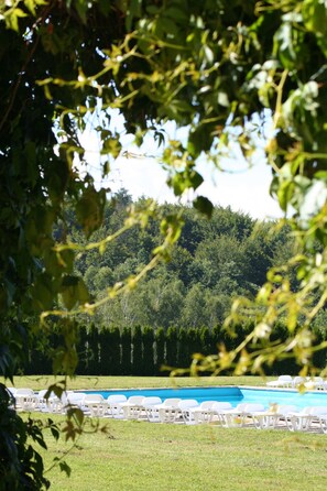 Seasonal outdoor pool