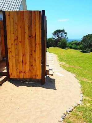 Exterior - Umzumbe Surf House (Hibberdene)