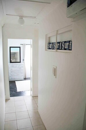 Hallway - Umzumbe Surf House (Hibberdene)