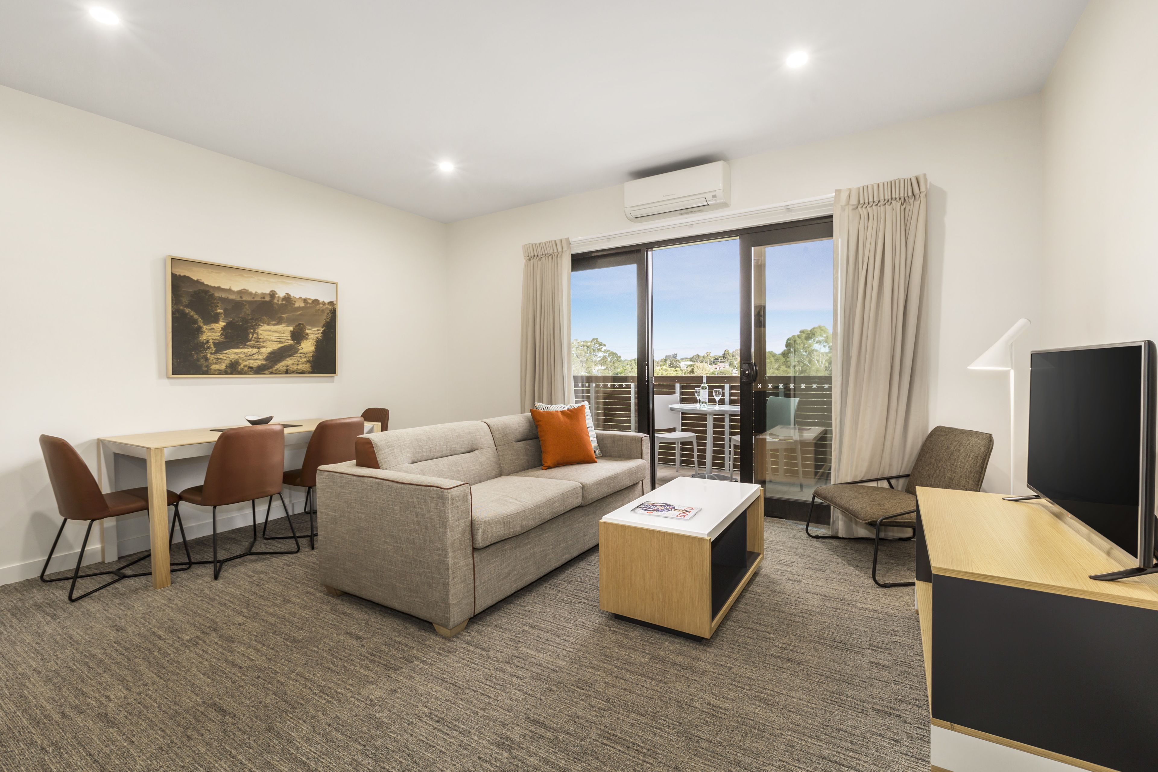 Standard Apartment, 1 Bedroom | Living area