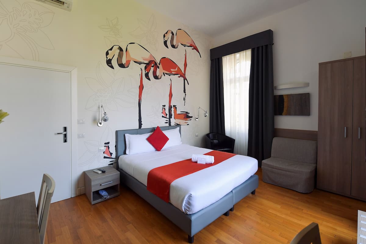 Premium bedding, minibar, in-room safe, desk