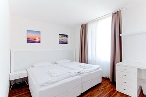 Premium Apartment, 1 Bedroom | Individually decorated, individually furnished, desk, blackout drapes - Premium Apartments by Livingdowntown (Zürich)