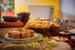 Desayuno bufé gratuito y diario