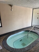 Bañera de hidromasaje interior