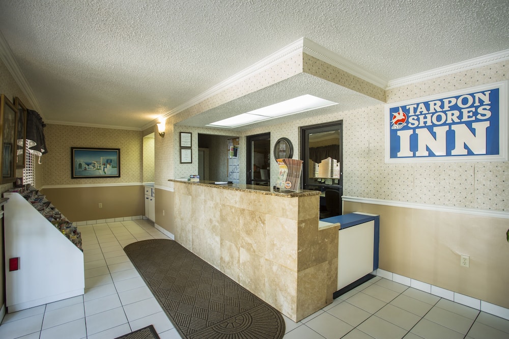Tarpon Shores Inn
