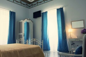 1 bedroom, in-room safe, desk, iron/ironing board - Al Decoro (Palermo)