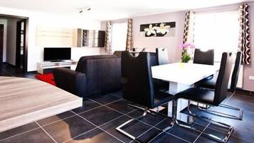 Appartement, privébadkamer, uitzicht op de stad (Maison 1 Chambre)