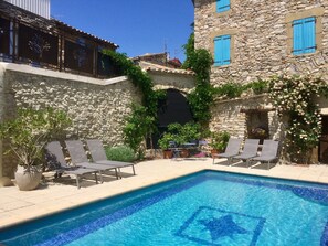 Outdoor pool, pool loungers