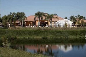 Property grounds - Bella Vida Resort by BVR Management (Kissimmee)