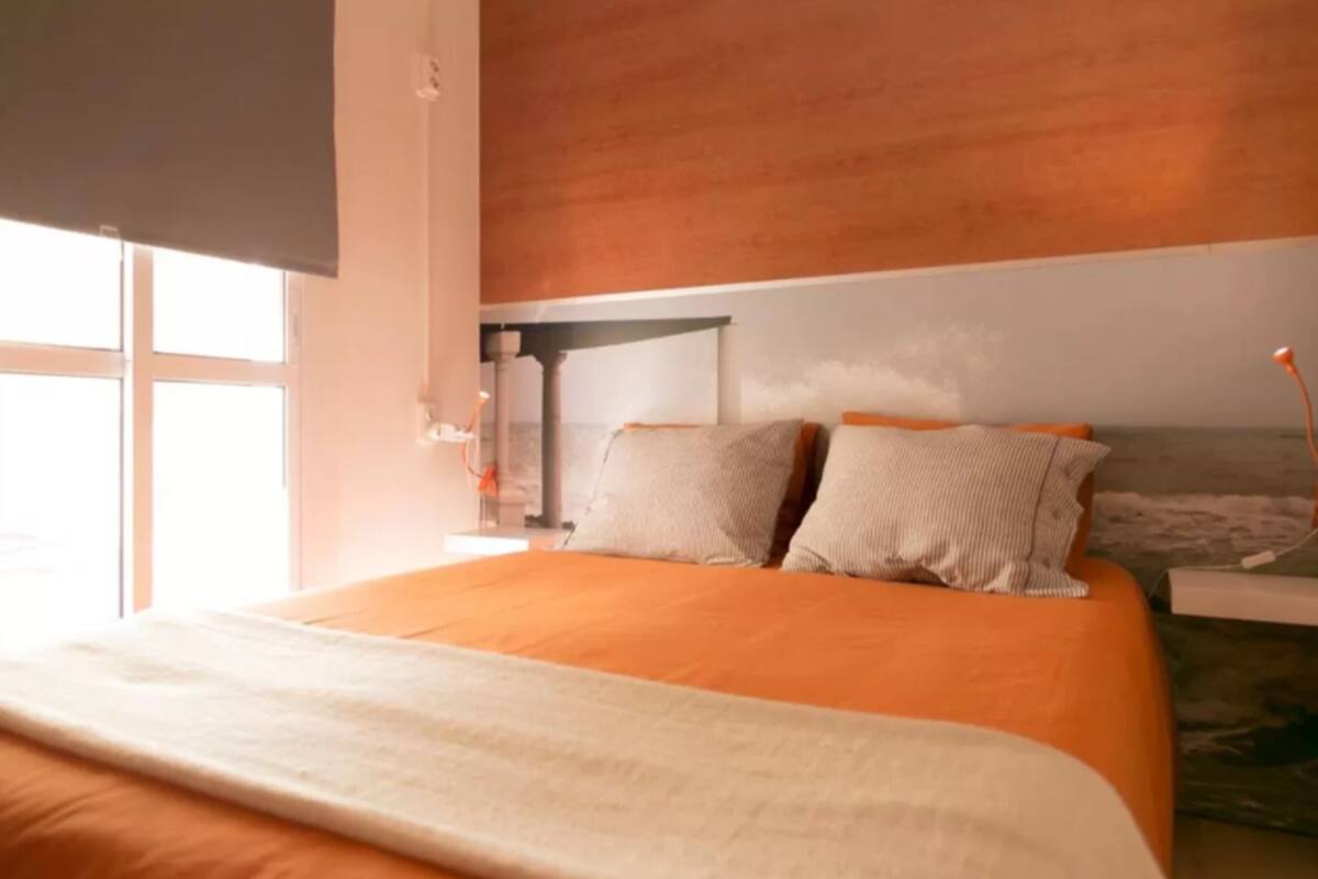 Tweepersoonskamer, 1 tweepersoonsbed, gedeelde badkamer | Verduisterende gordijnen, gratis wifi, beddengoed