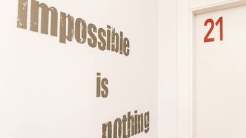 Double Room, Shared Bathroom | Interior detail