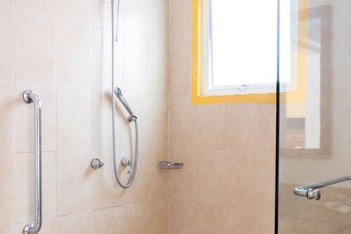 Standard Room, Accessible | Bathroom