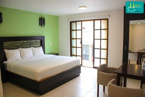 普通套房 | 防敏寢具、Tempur-Pedic 床墊、書桌、遮光窗簾/窗簾