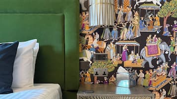Camera Deluxe, 1 letto king, bagno in camera (Singh Room) | Ferro/asse da stiro, Wi-Fi gratuito, lenzuola